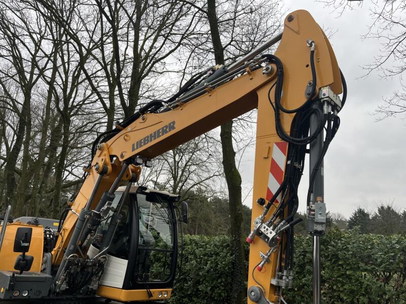 2015 Liebherr A914-Li VK7832 | Graafmachine | Mobiele graafmachine
