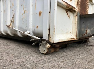 Vossebelt Container 660cm met 3/4 klep en kiepklep