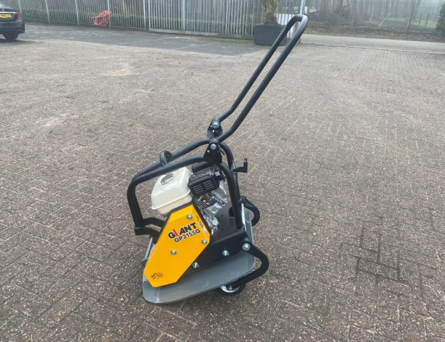 2022 Giant GP2155G Trilplaat VK8671 | Grondverdichting | Trilplaat