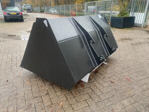 2026 Giant Volumebak 50+ 1412ltr 190cm (G3500)