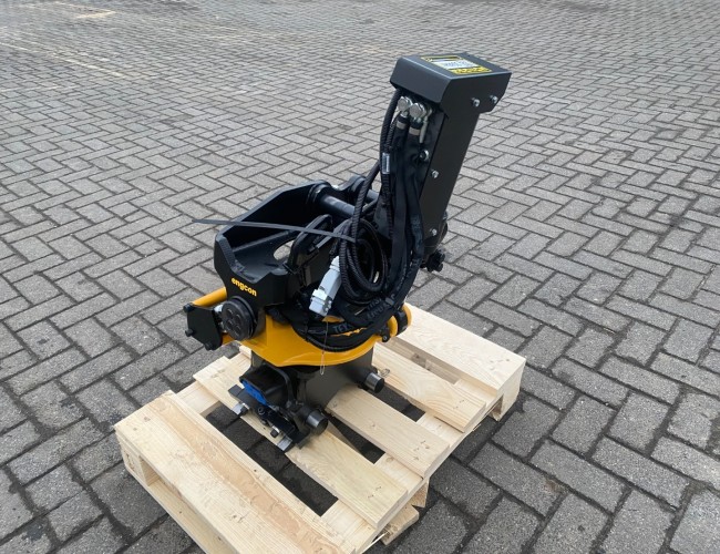 2023 Engcon EC204 Tiltrotator KX030-4 - CW05 SS9 VK8900 | Aanbouwdelen | Draaikantelstuk