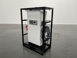 1 Giant High-Frequency-Charger (Snellader) IP54 48V/300A + transportkast VK9161 | Overige | Diversen