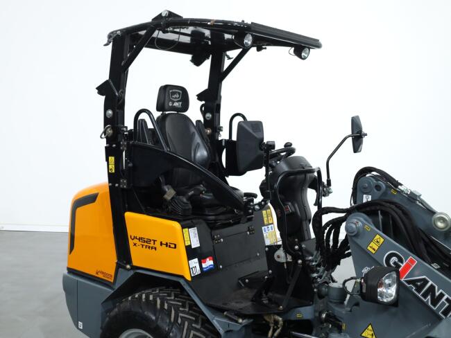 2019 Giant V452T X-tra HD VV1311 | Wiellader | Mini Shovel