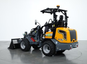 2025 Giant G2700E X-tra