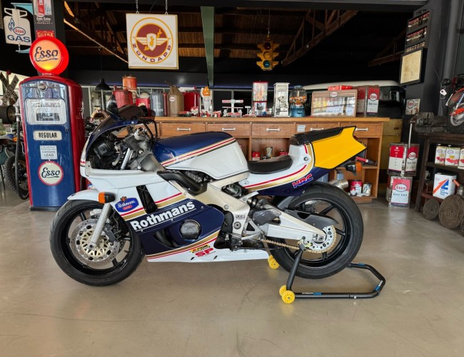 1990 Honda CBR 400 RR VT664 | Transport | Bromfiets / Motor