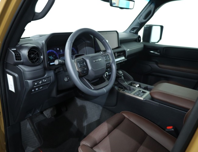 2024 Toyota Land Cruiser LC250 First Edition Grijs Kenteken VK9928 | Transport | Auto's