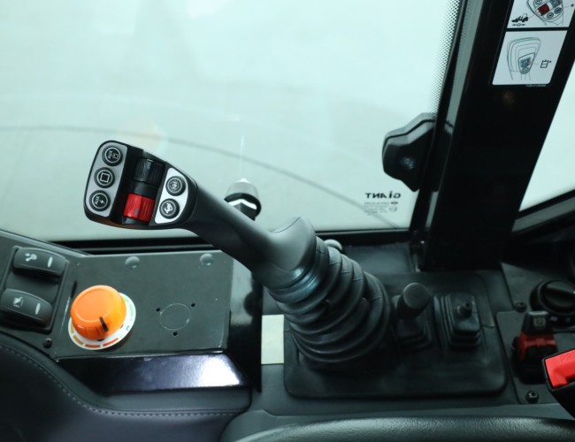 2025 Giant G2700 X-tra HD+ (Cabine) VK10038 | Wiellader | Mini Shovel