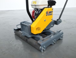 1 Giant GT0866G Trilplaat - Rollentriller VK10044 | Grondverdichting | Trilplaat