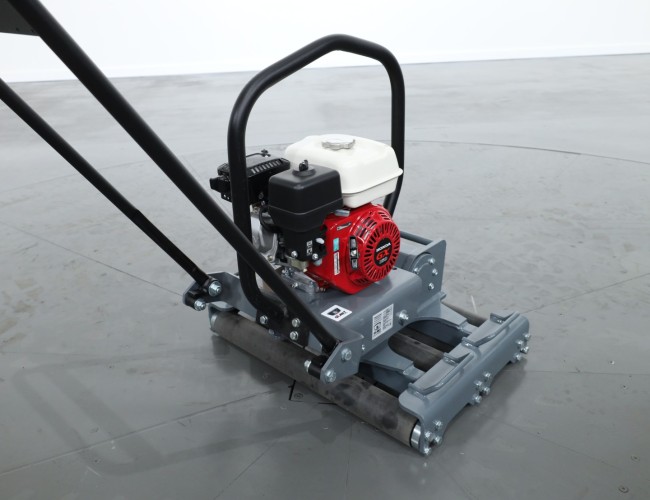 1 Giant GT0866G Trilplaat - Rollentriller VK10044 | Grondverdichting | Trilplaat