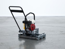1 Giant GT0866G Trilplaat - Rollentriller VK10044 | Grondverdichting | Trilplaat