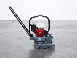 1 Giant GT0866G Trilplaat - Rollentriller VK10044 | Grondverdichting | Trilplaat