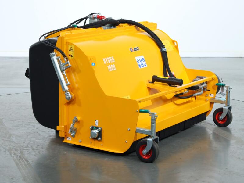 1 Giant Klepelmaaier 160cm met hydr opvangbak (50-60ltr) VV1467 | Aanbouwdelen | Klepelmaaier