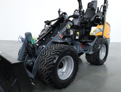 2025 Giant G2700 X-tra HD+ VV1469 | Wiellader | Mini Shovel