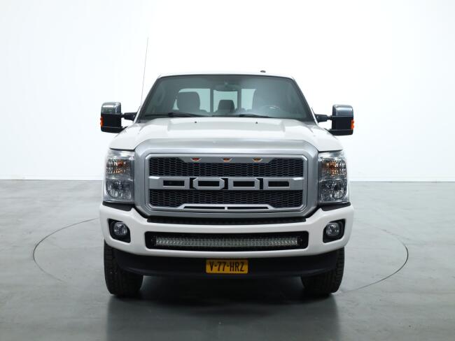 2015 Ford F250 Super Duty Platinum V8 6.2L Lariat Benzine VT809 | Transport | Auto's