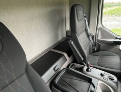 2024 DAF LF230 Bakwagen 720cm met laadklep VT815 | Transport | Vrachtwagen