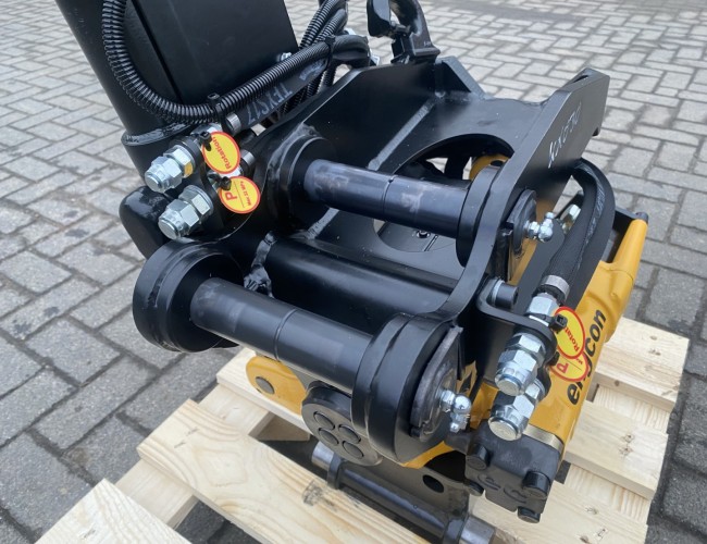 2025 Engcon EC204 Tiltrotator KX027-4 - CW05 SS9 VK10394 | Aanbouwdelen | Draaikantelstuk