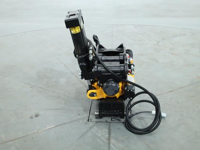 2025 Engcon EC204 Tiltrotator KX027-4 - CW05 SS9 VK10394 | Aanbouwdelen | Draaikantelstuk