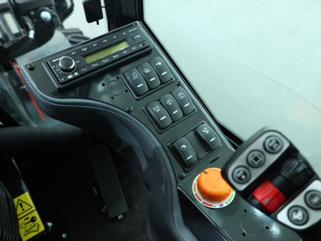 2025 Giant G2700 X-tra HD+ (Cabine) VK10435 | Wiellader | Mini Shovel