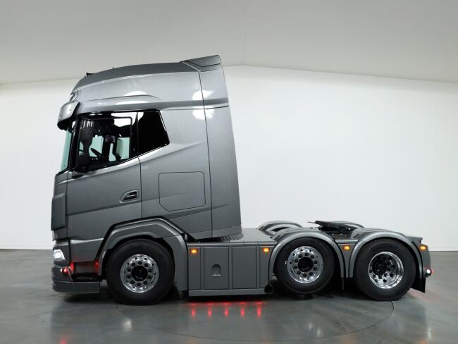 2024 Unused DAF XG + Showtruck 530 FTG 6X2 VT904 | Transport | Vrachtwagen