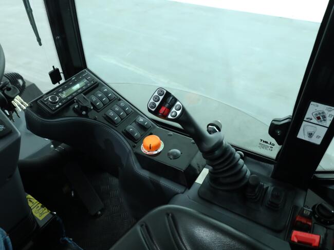 2026 Giant G2700 X-tra HD+ (Cabine) VK10497 | Wiellader | Mini Shovel