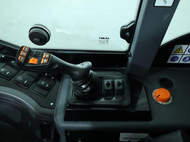 2026 Giant G3500 (Cabine) VK10506 | Wiellader | Mini Shovel