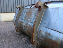 VM Dichte bak 238 cm breed tbv Volvo DV492 Aanbouwdelen Shovel Loader bakken Verkooyen Machines BV